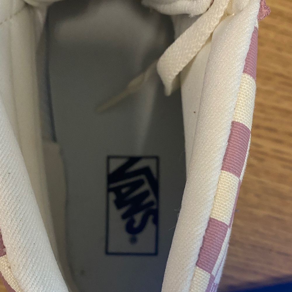 Vans Women's Rose Checkered High-Top Sneakers - Picture 3 of 11